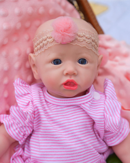 Nora - 16" Full Silicone Reborn Baby Dolls Baby-full lips Newborn Girl with Cute Mouth and Pliable And Authentic Little Feet