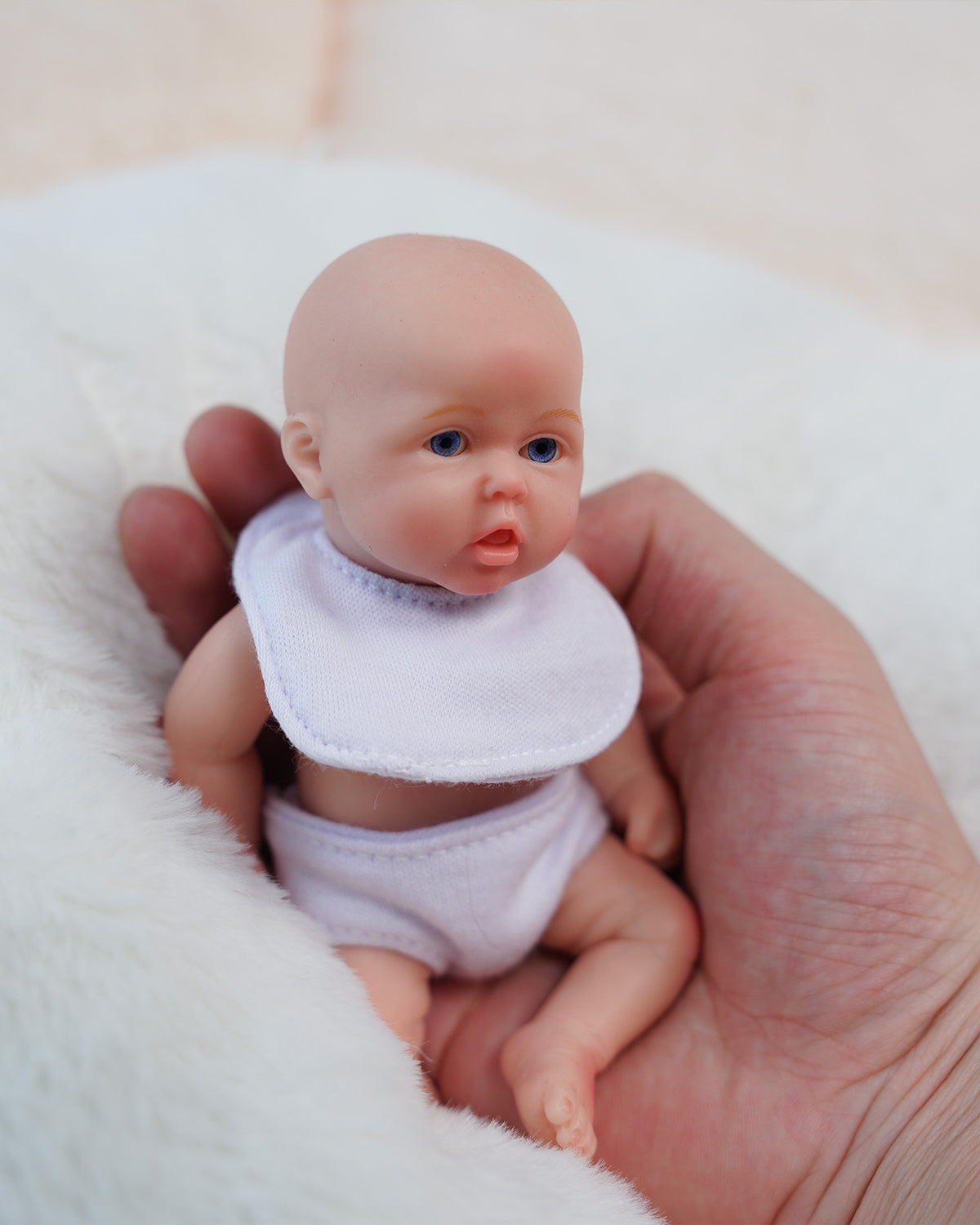 Mia - 6" Full Silicone Reborn Baby Dolls Realistic Newborn Baby with a Soft and Elastic Texture